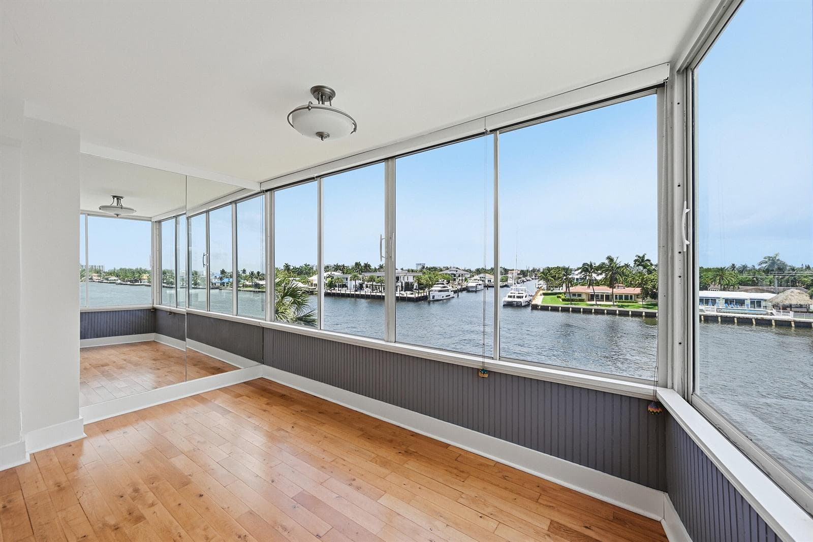 401 N Riverside Drive 408 photo 16