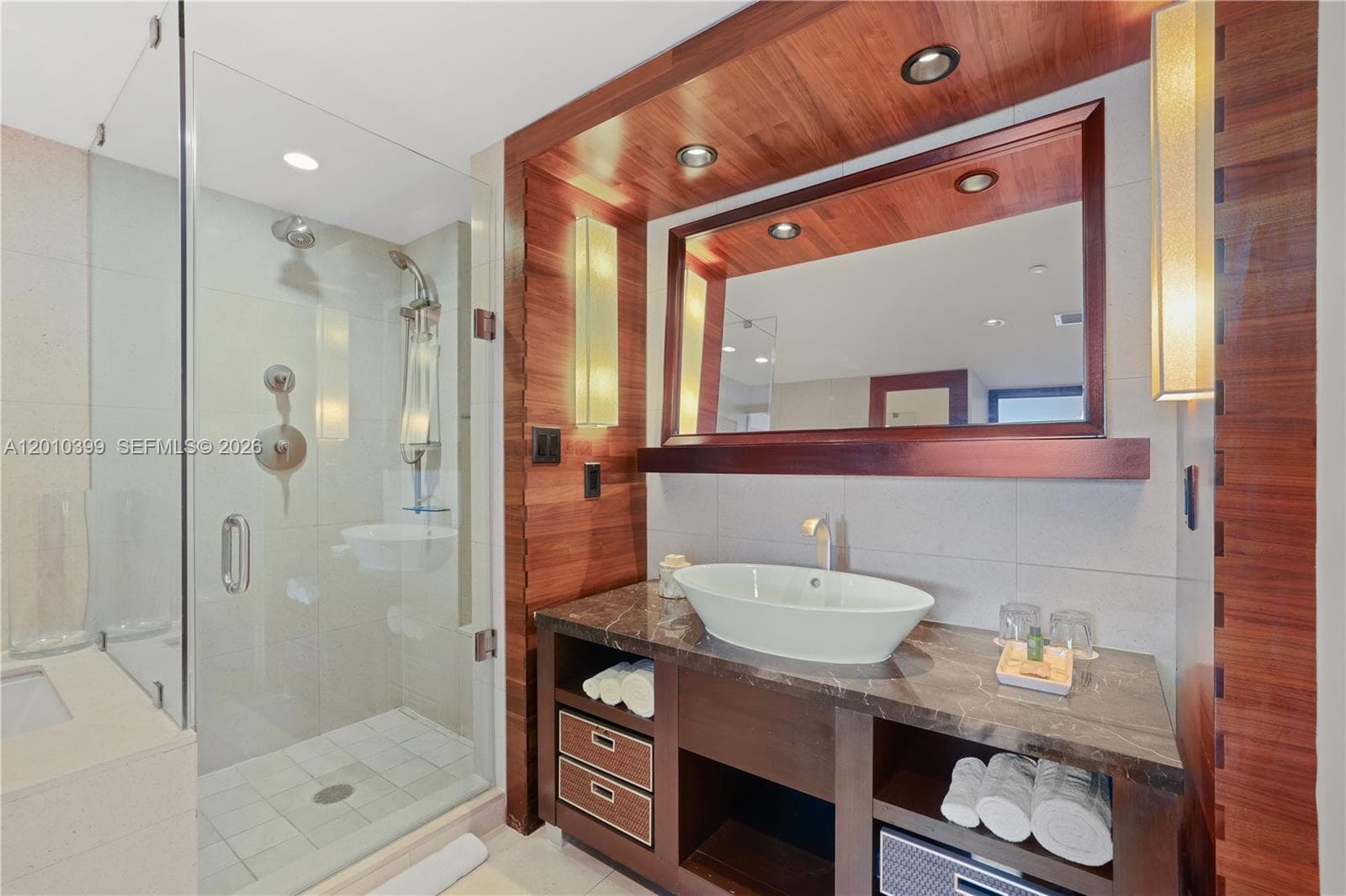 6801 Collins Ave 503 photo 18