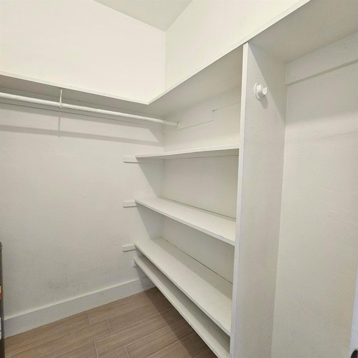 1354 Bayview Drive E photo 14