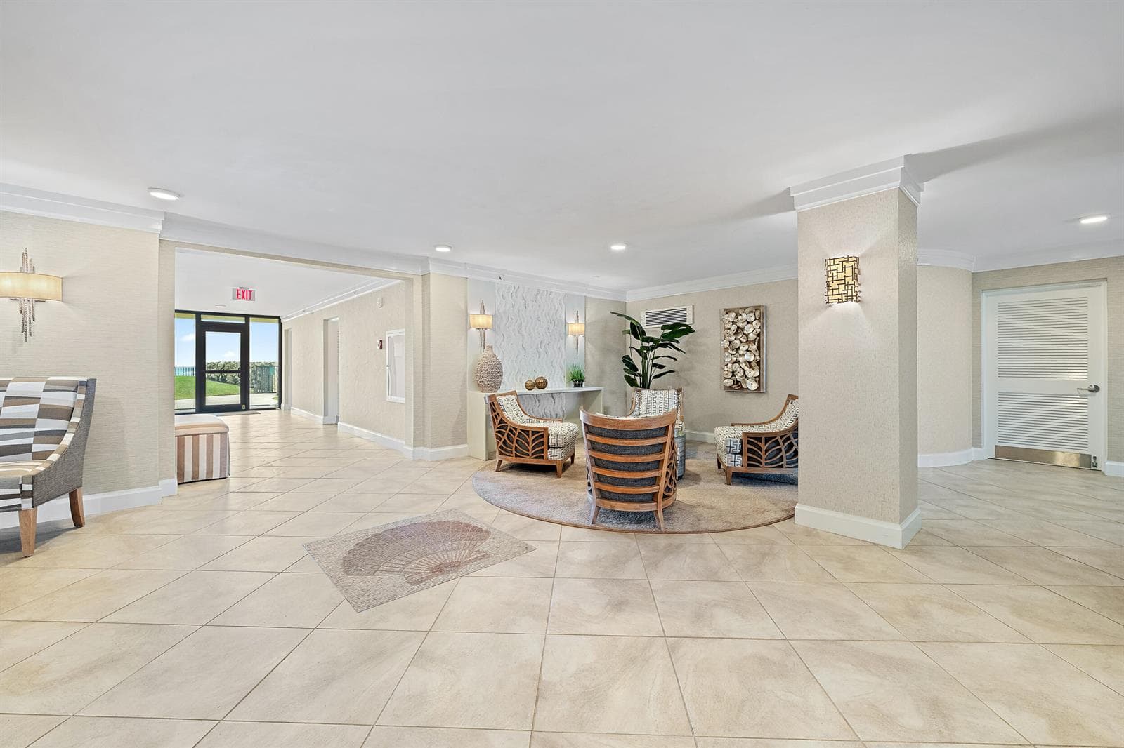 200 Beach Road 202 photo 25