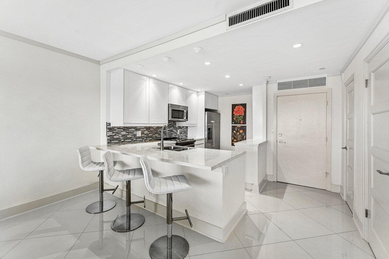 701 E Camino Real Apt 9g photo 9