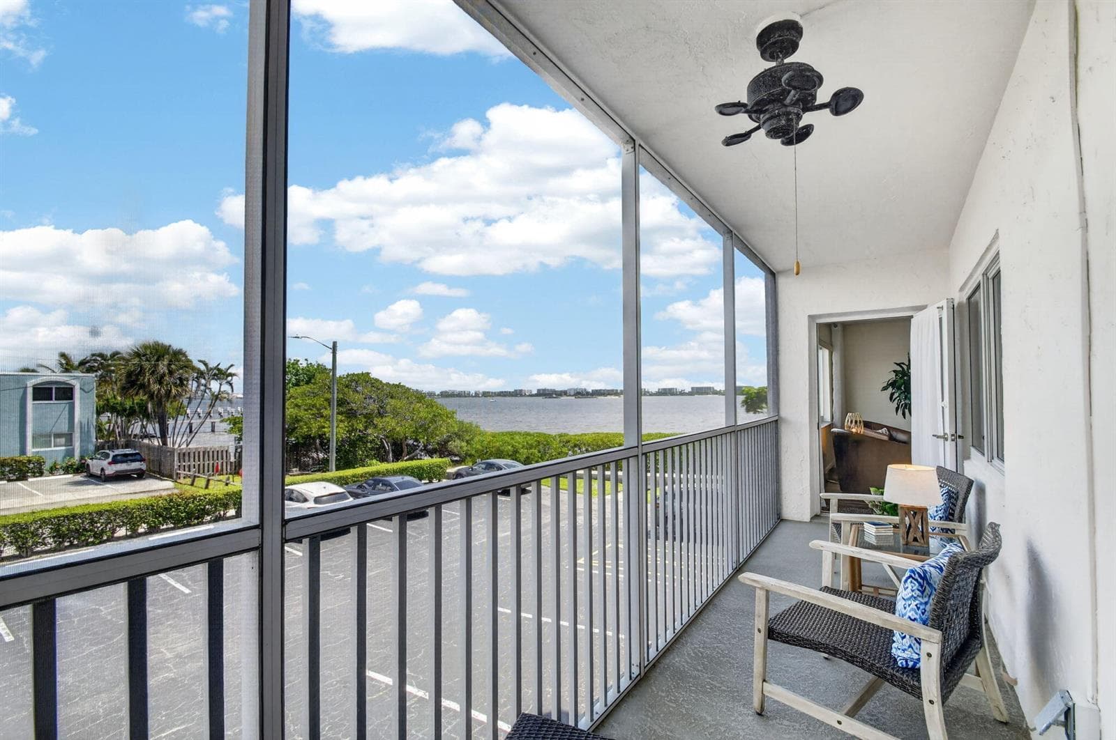 1502 S Lakeside Drive 214 photo 13