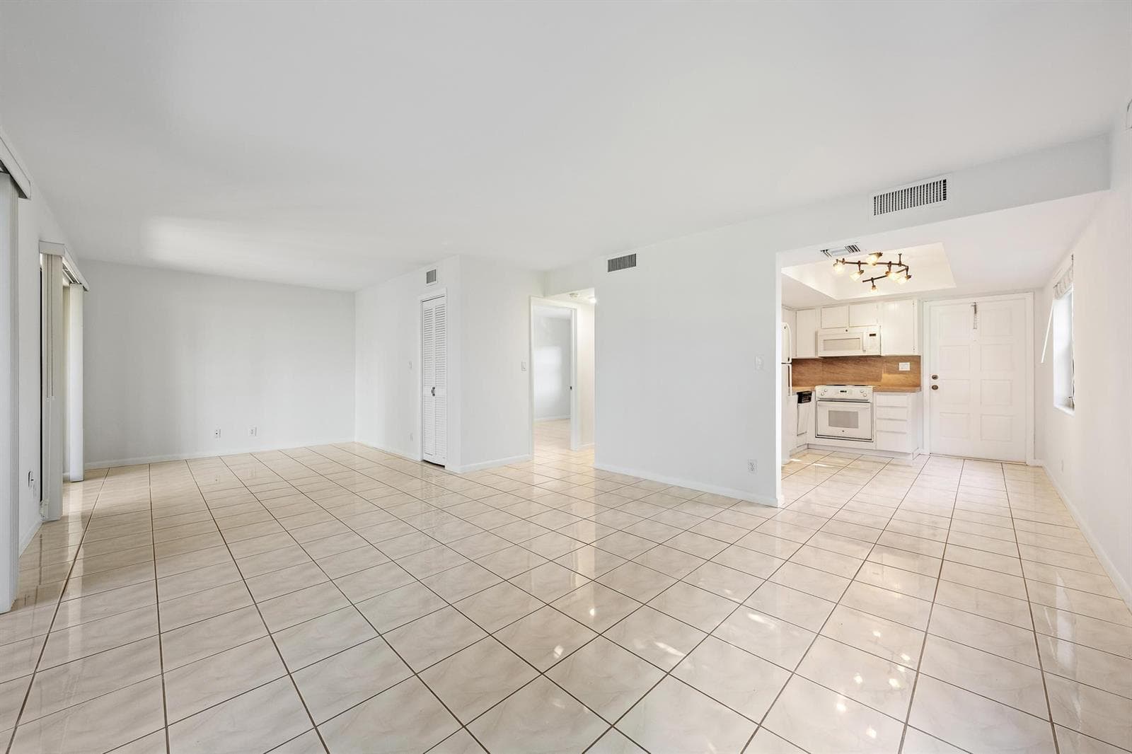 300 Inlet Way 3 photo 4