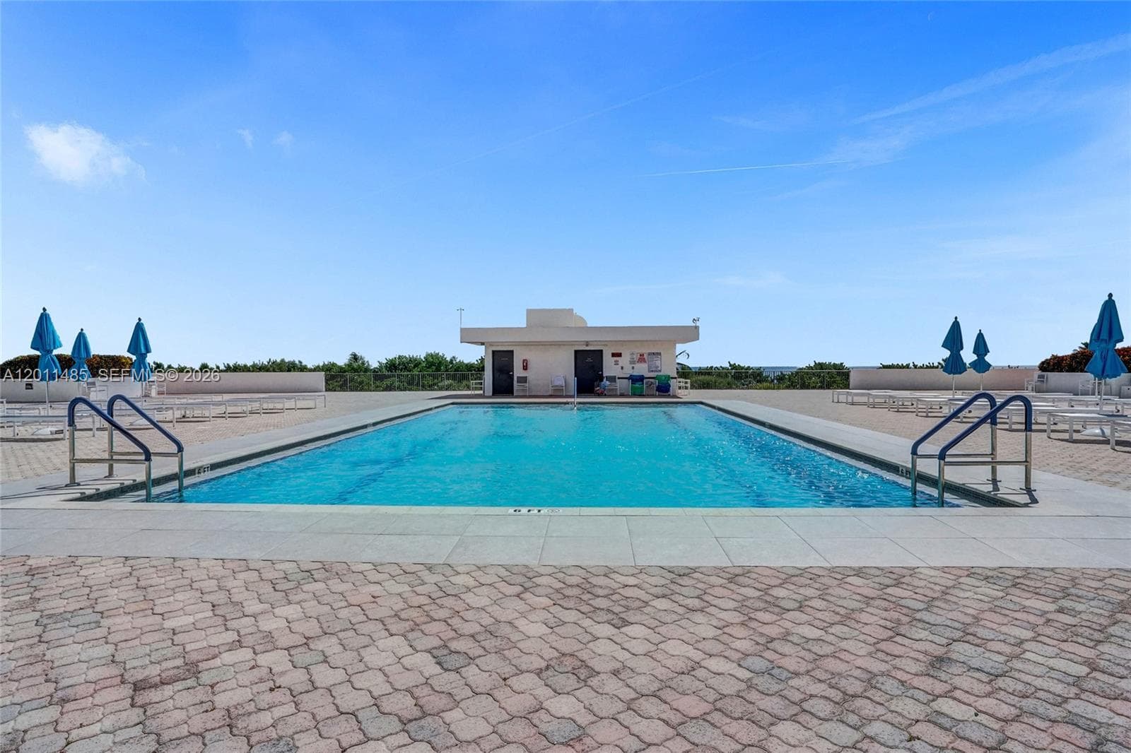 1201 Ocean Dr 609S photo 4