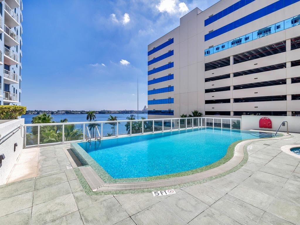 1551 N Flagler Drive 903 photo 17