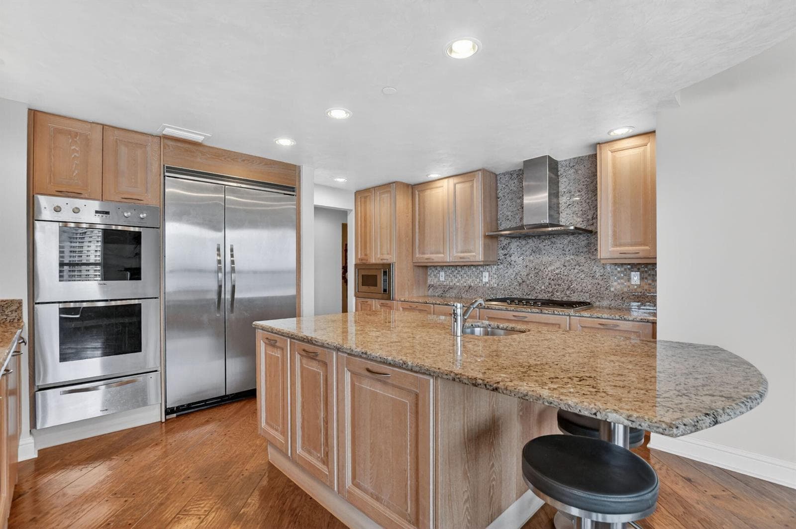3800 N Ocean Drive 1653 photo 6