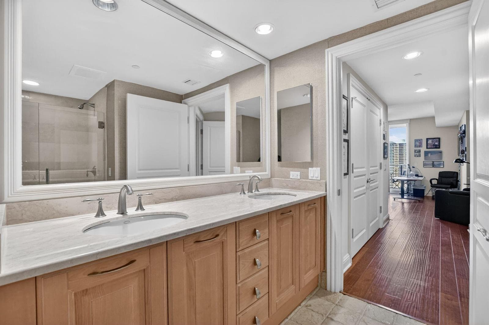 3800 N Ocean Drive 1653 photo 20