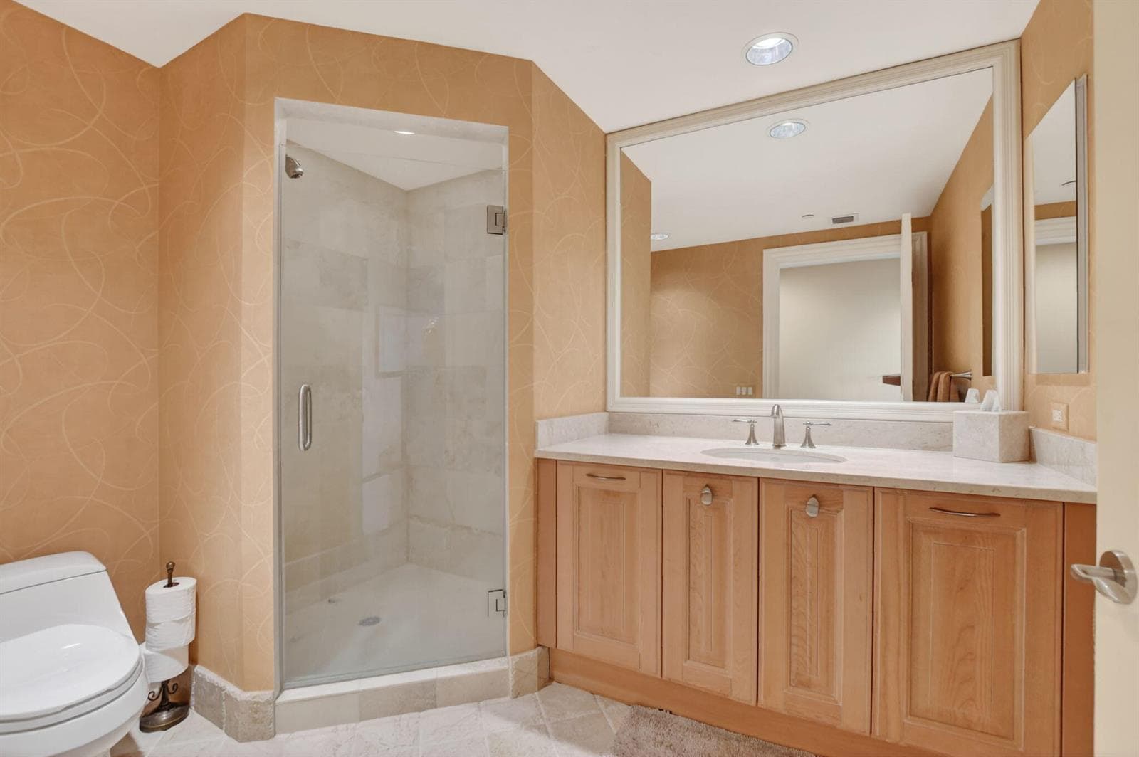 3800 N Ocean Drive 1653 photo 25