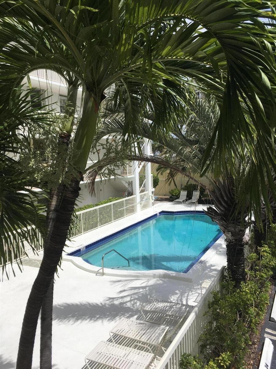 917 N Flagler Drive 311 photo 4
