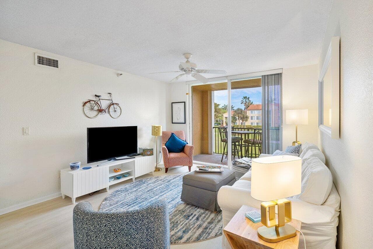 157 Yacht Club Way 206 photo 5
