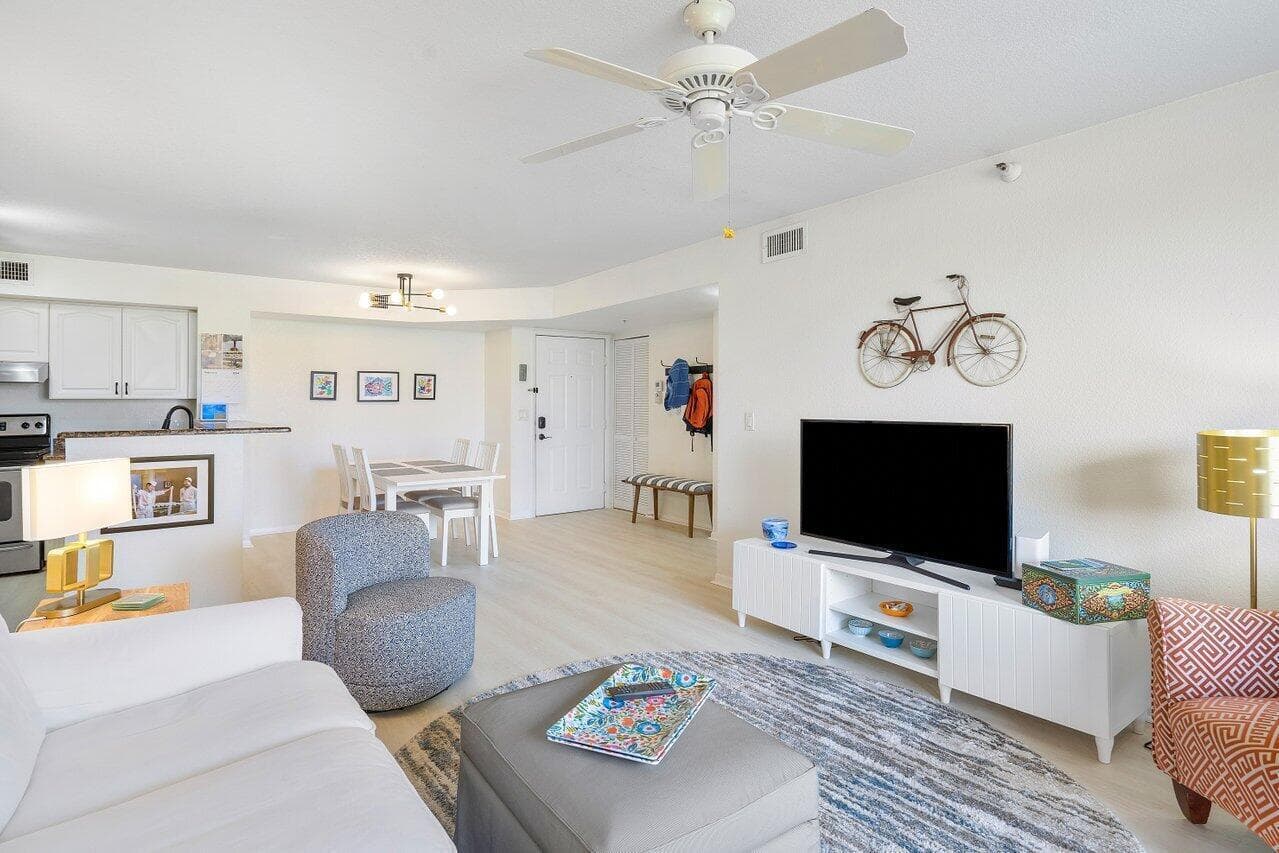 157 Yacht Club Way 206 photo 4