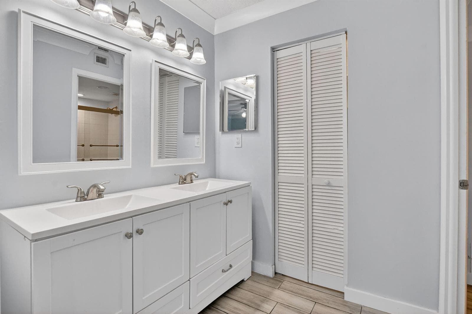 8 Royal Palm Way 203 photo 13