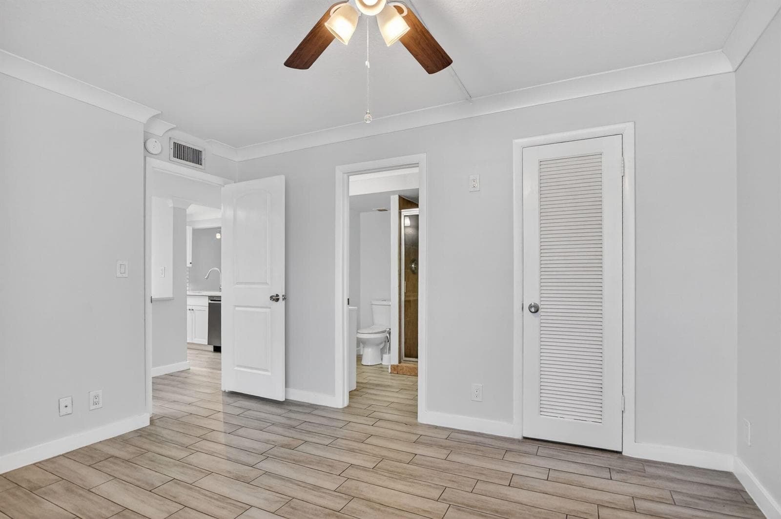 8 Royal Palm Way 203 photo 22
