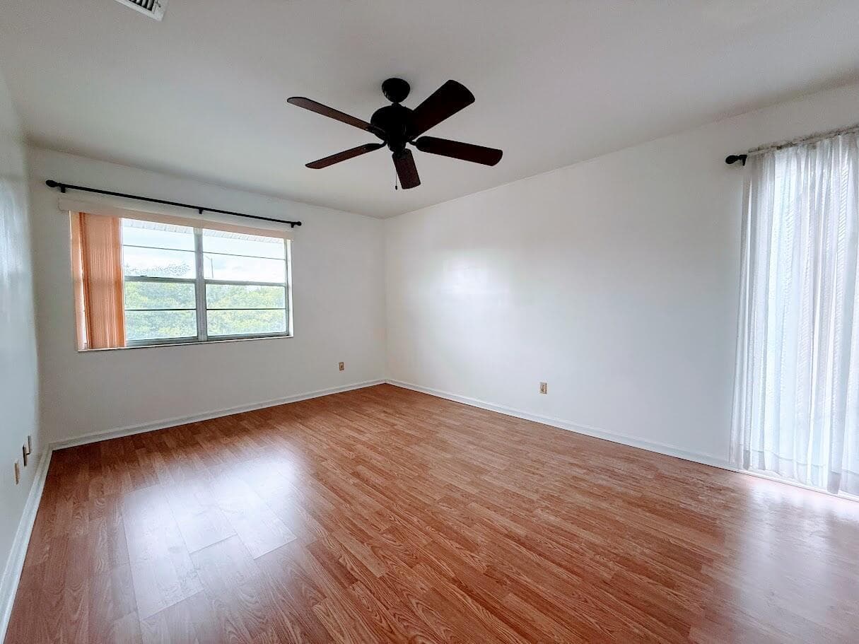1845 Robalo Drive 205 photo 12