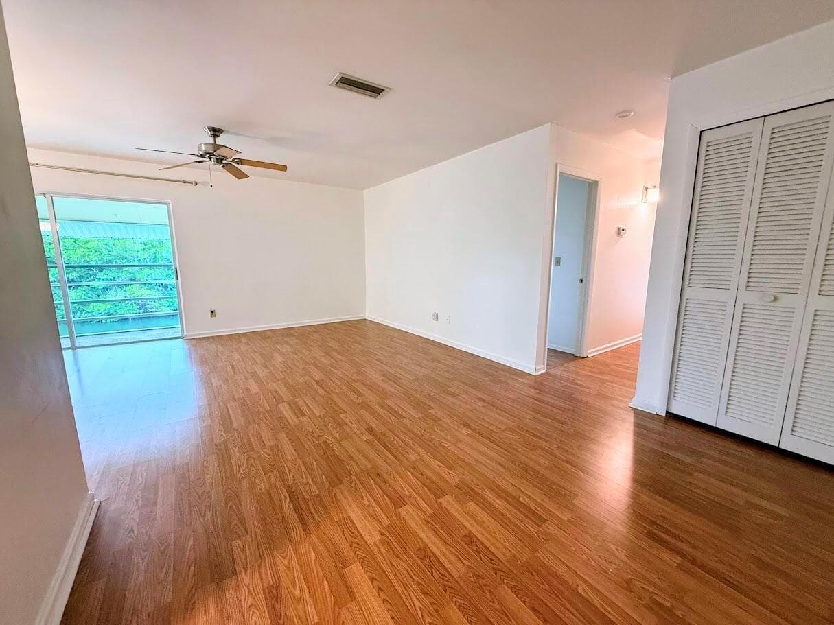 1845 Robalo Drive 205 photo 3