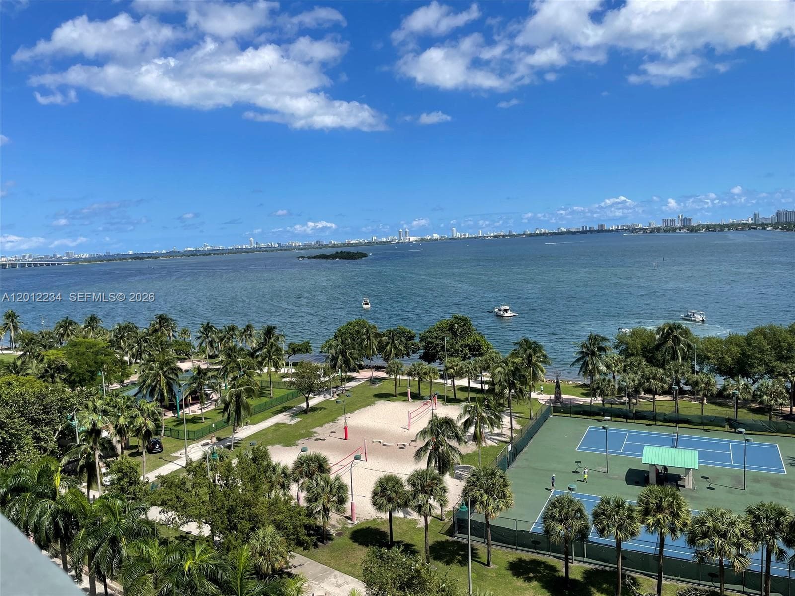 1750 N Bayshore Dr 3403 photo 14