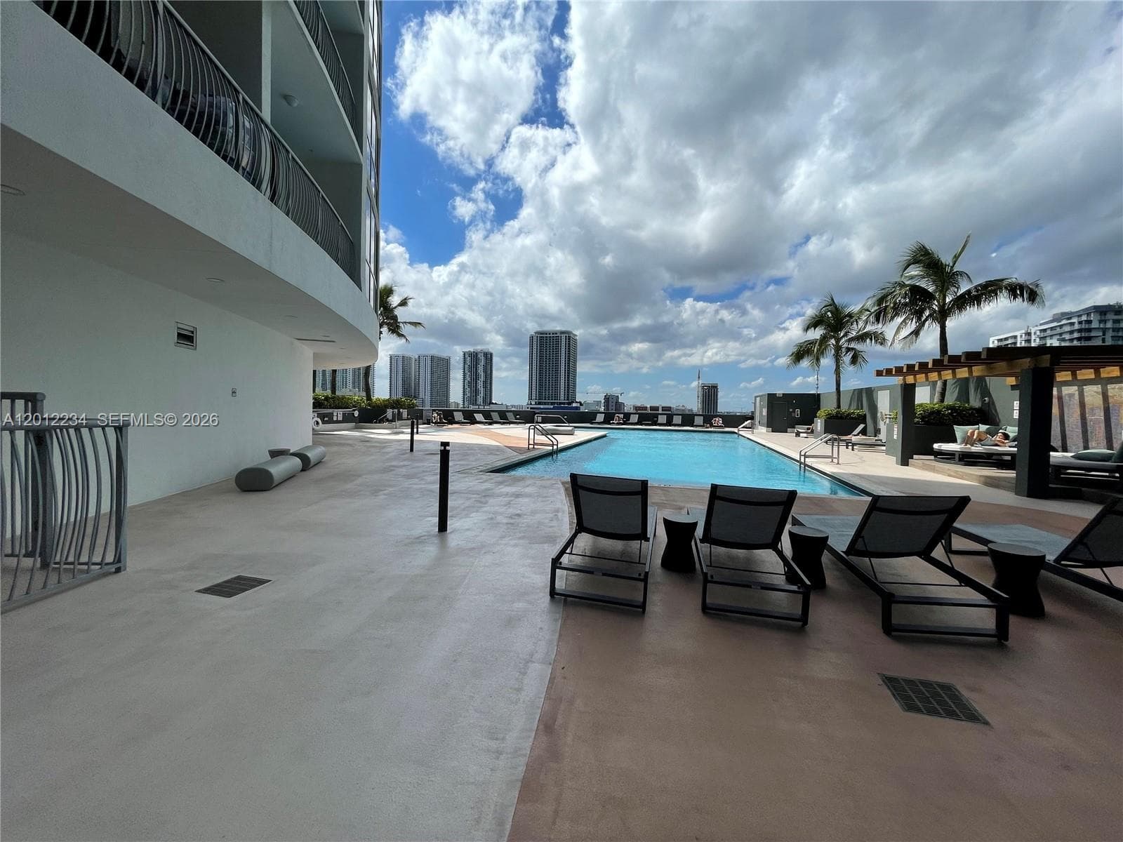 1750 N Bayshore Dr 3403 photo 11