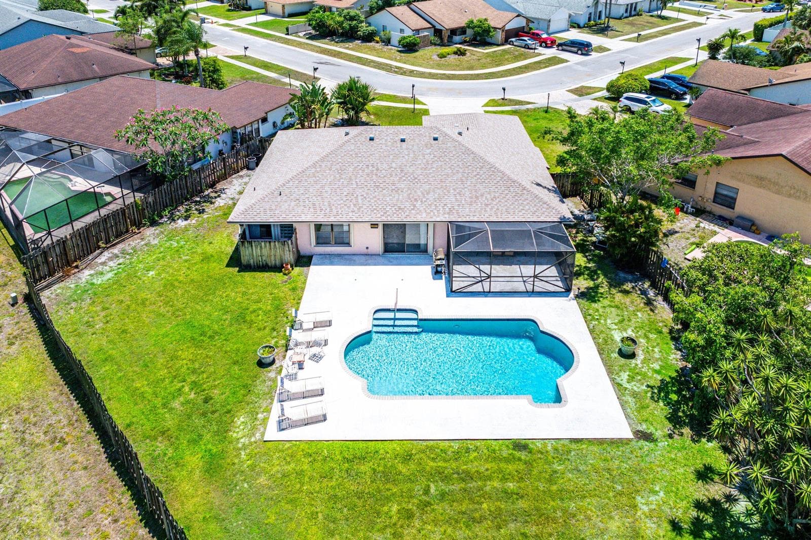 9792 Majorca Place photo 3