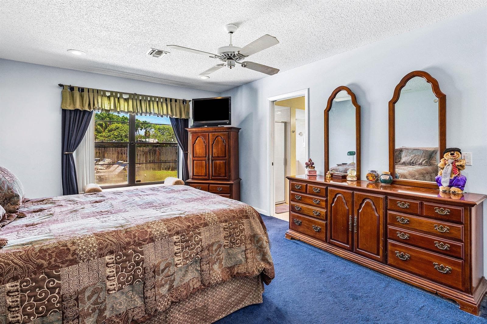 9792 Majorca Place photo 15