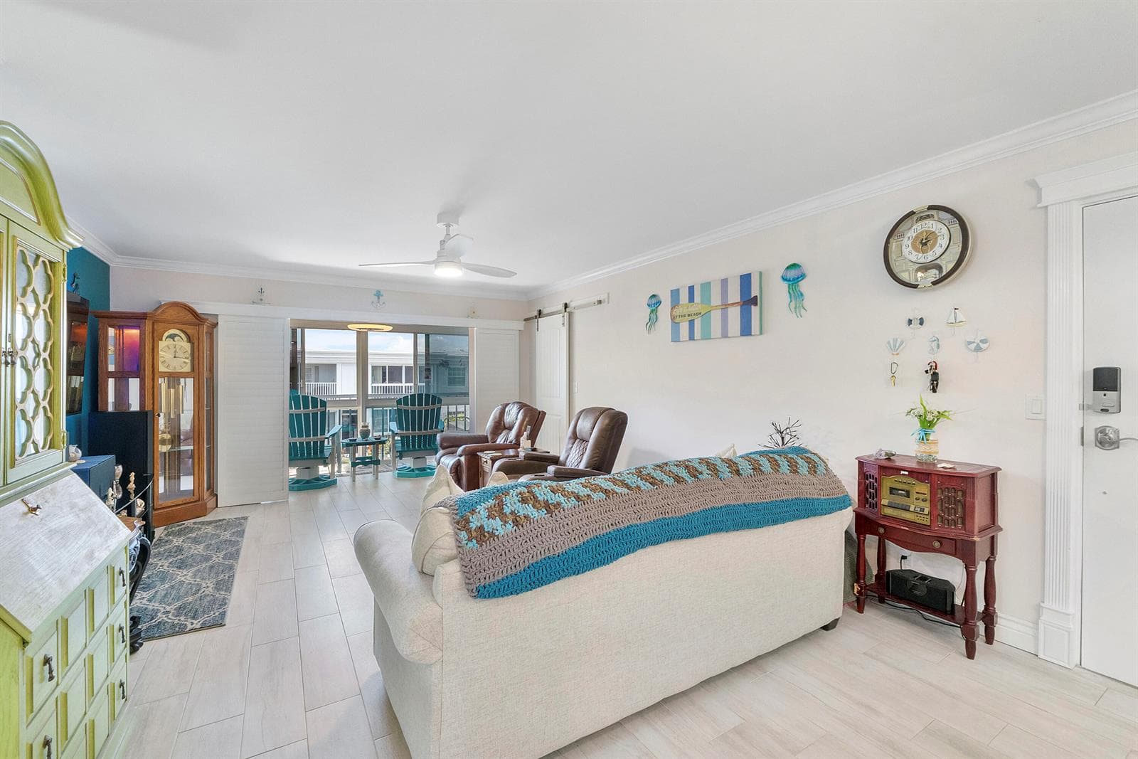 6517 Bay Club Drive 4 photo 12