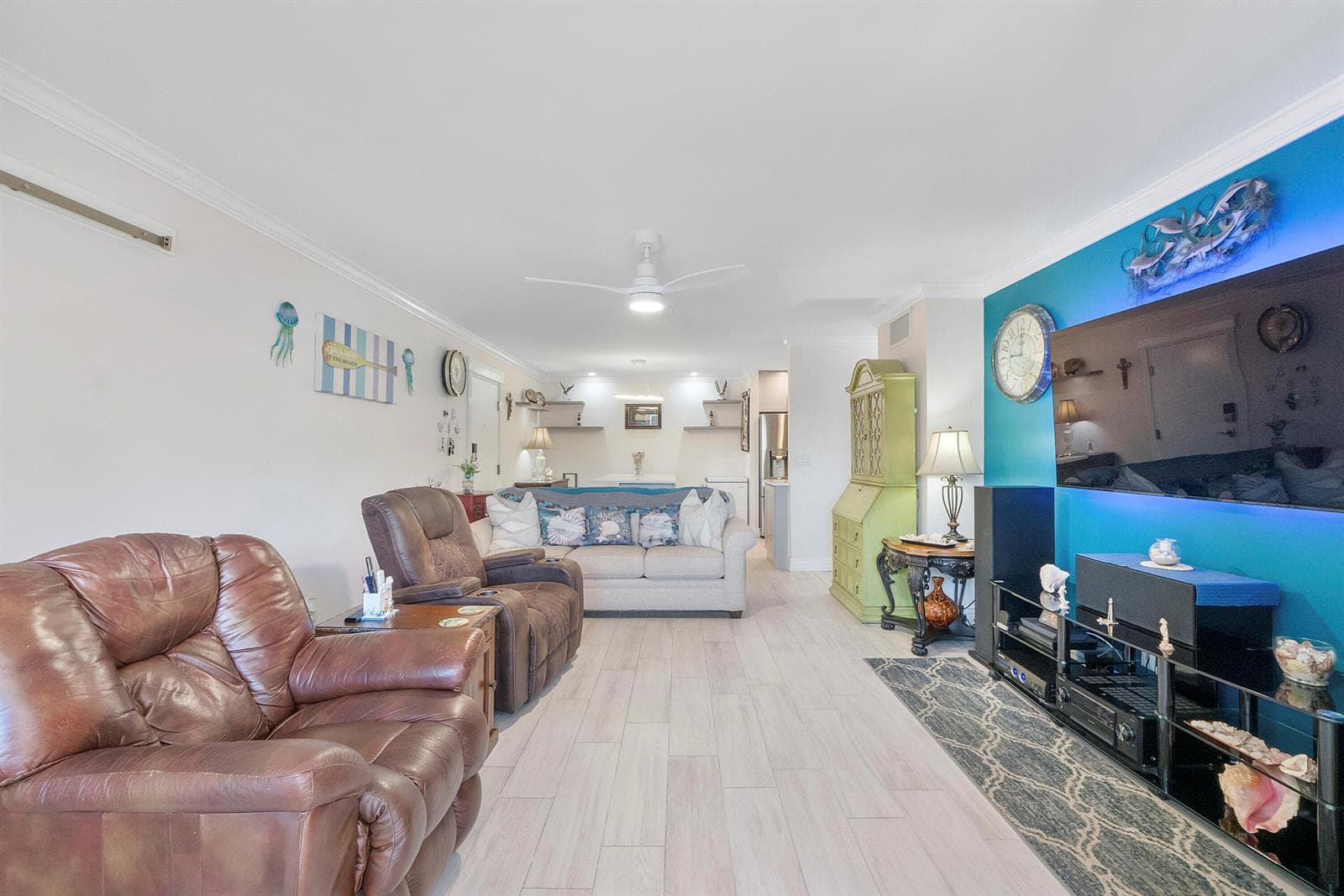 6517 Bay Club Drive 4 photo 14