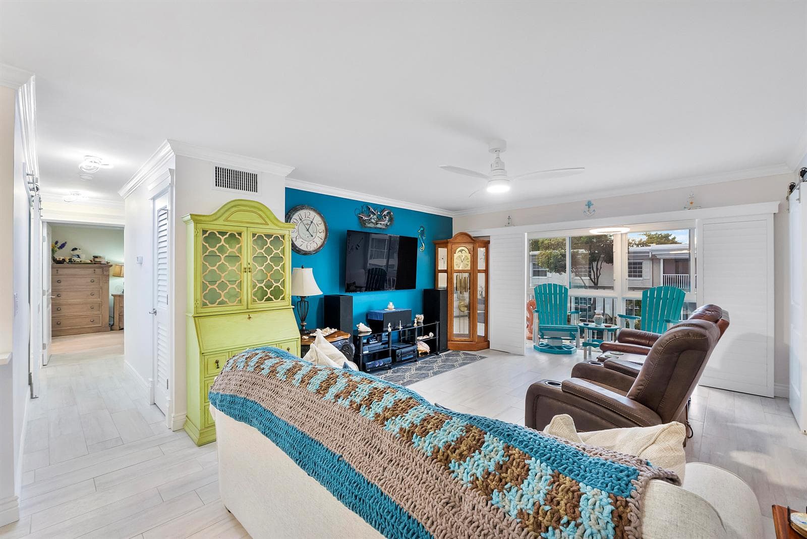 6517 Bay Club Drive 4 photo 11