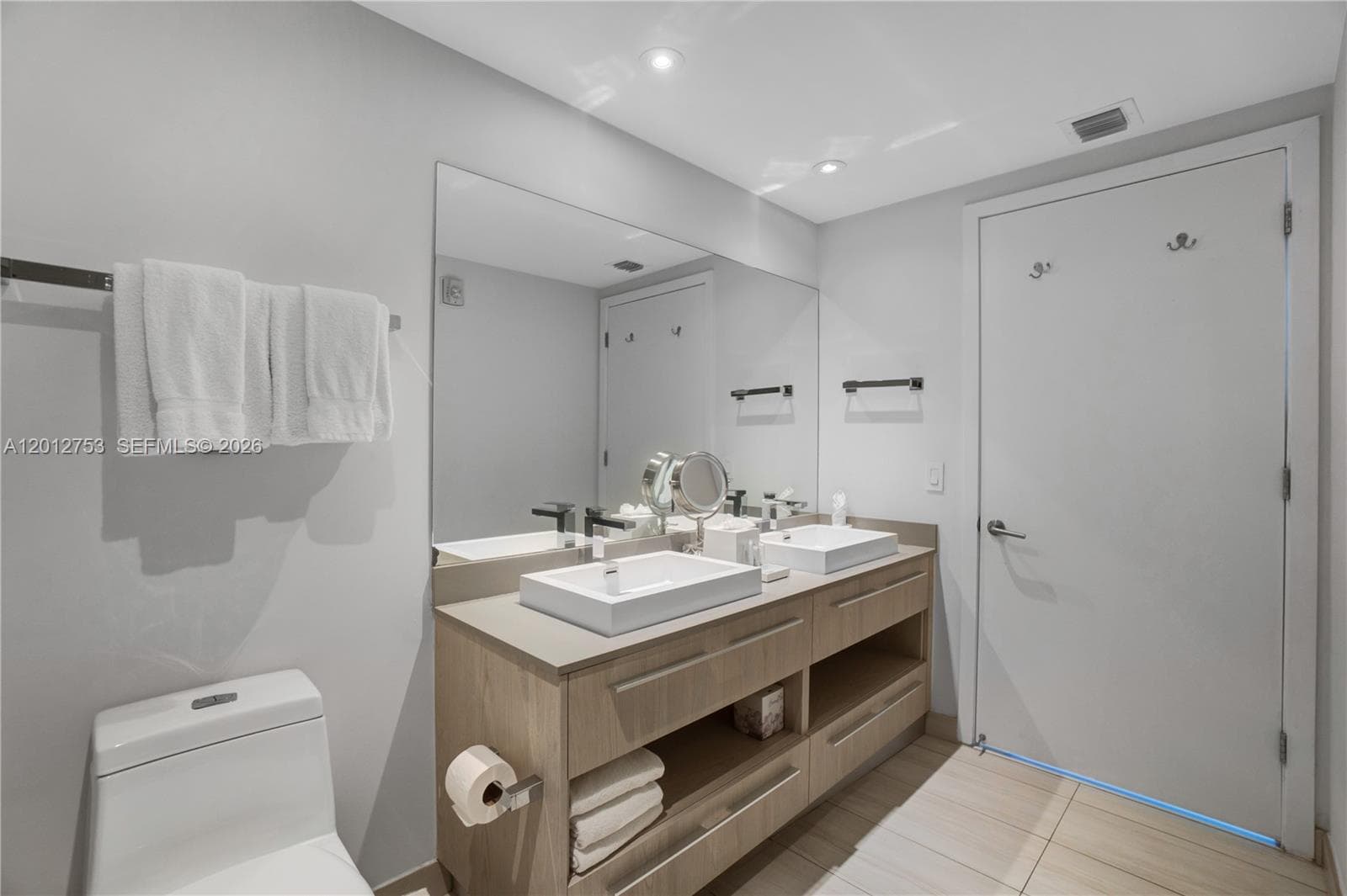 4010 S Ocean Dr R1801 photo 16