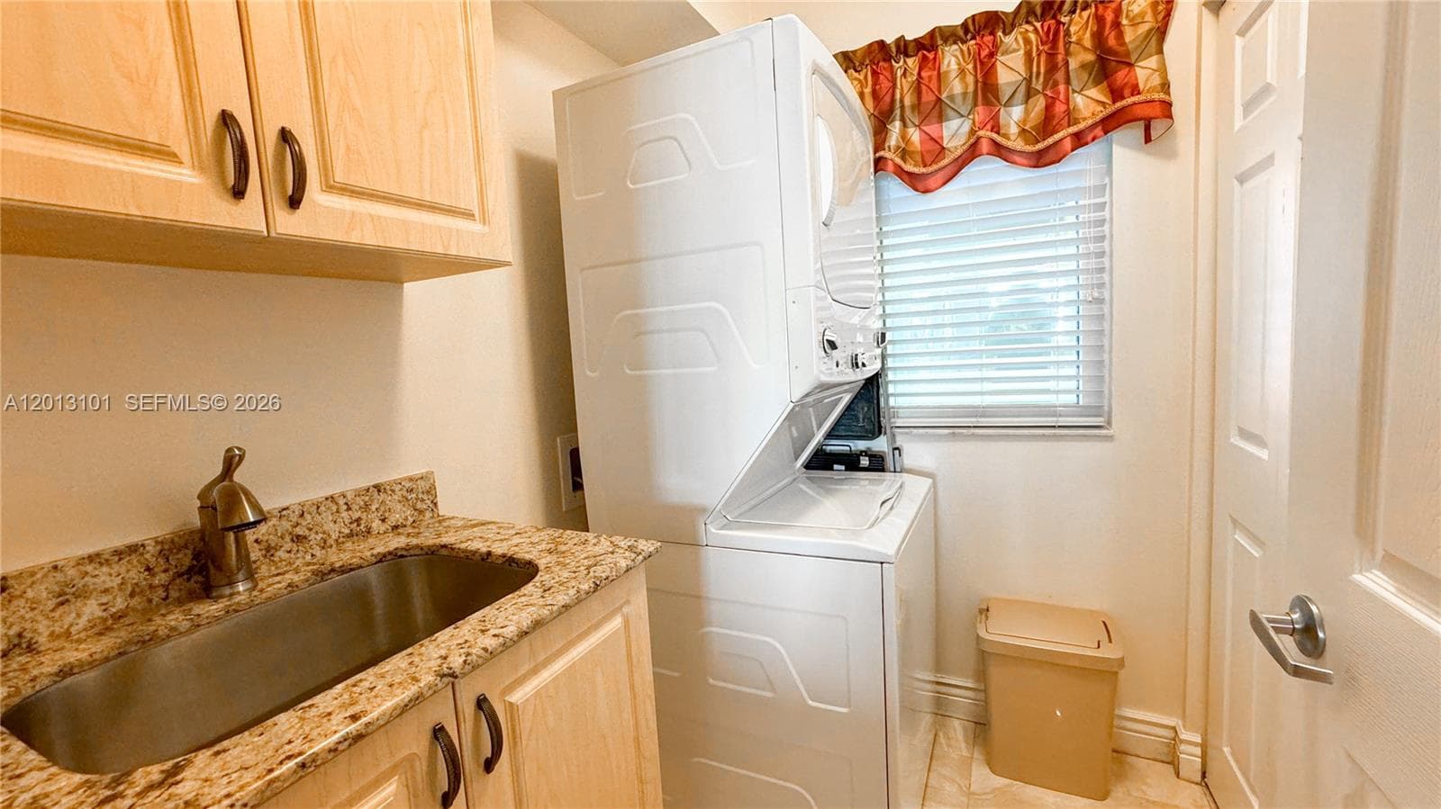 18100 N Bay Rd 1106 photo 5