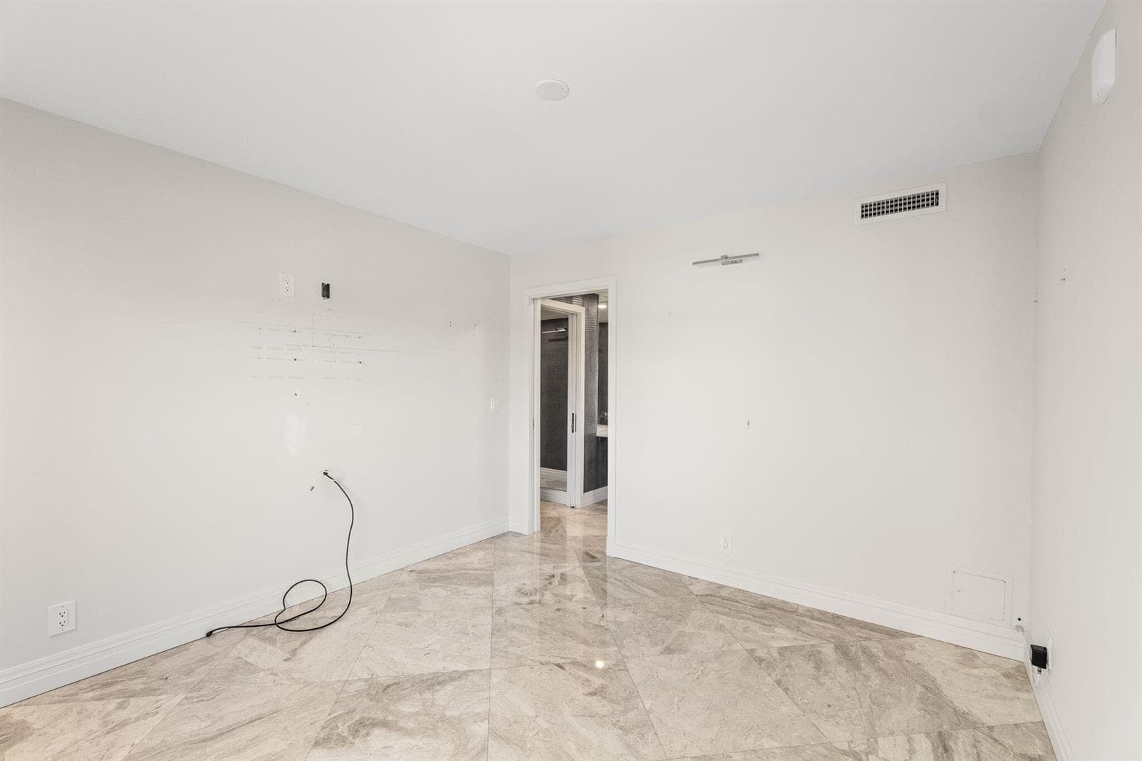 3901 S Flagler Drive 1002 photo 23