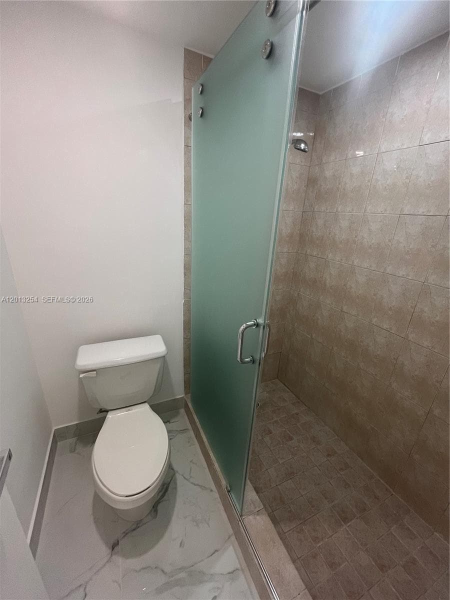 3505 S Ocean Dr 210 photo 17