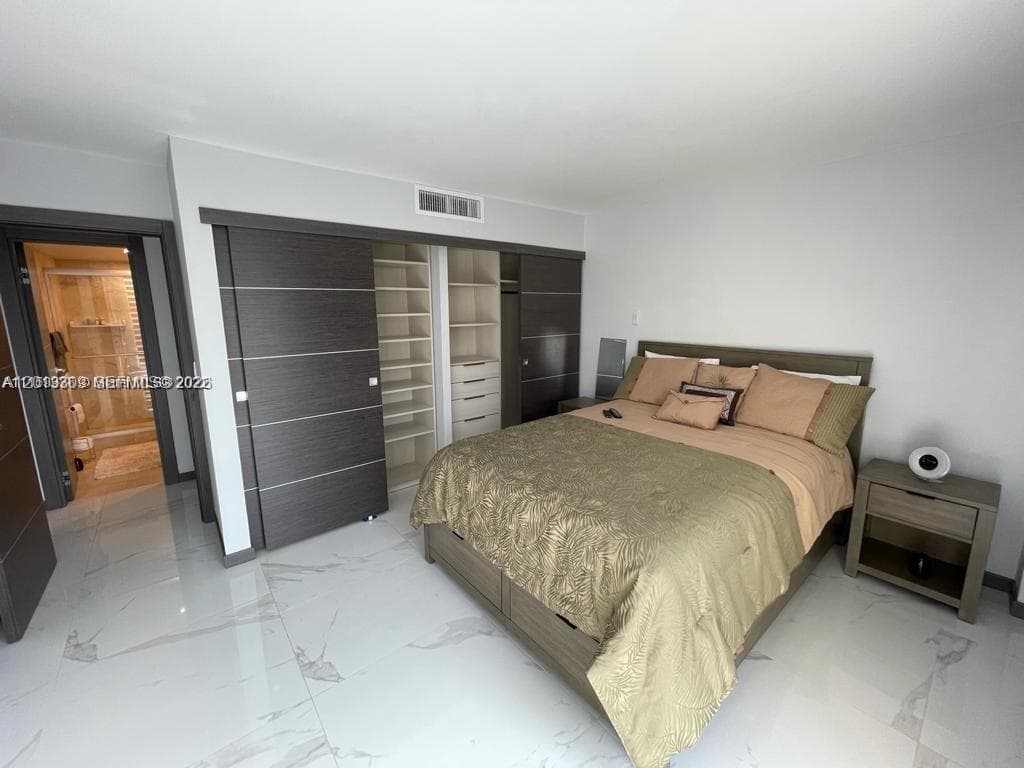 2049 S Ocean Dr East401 photo 23