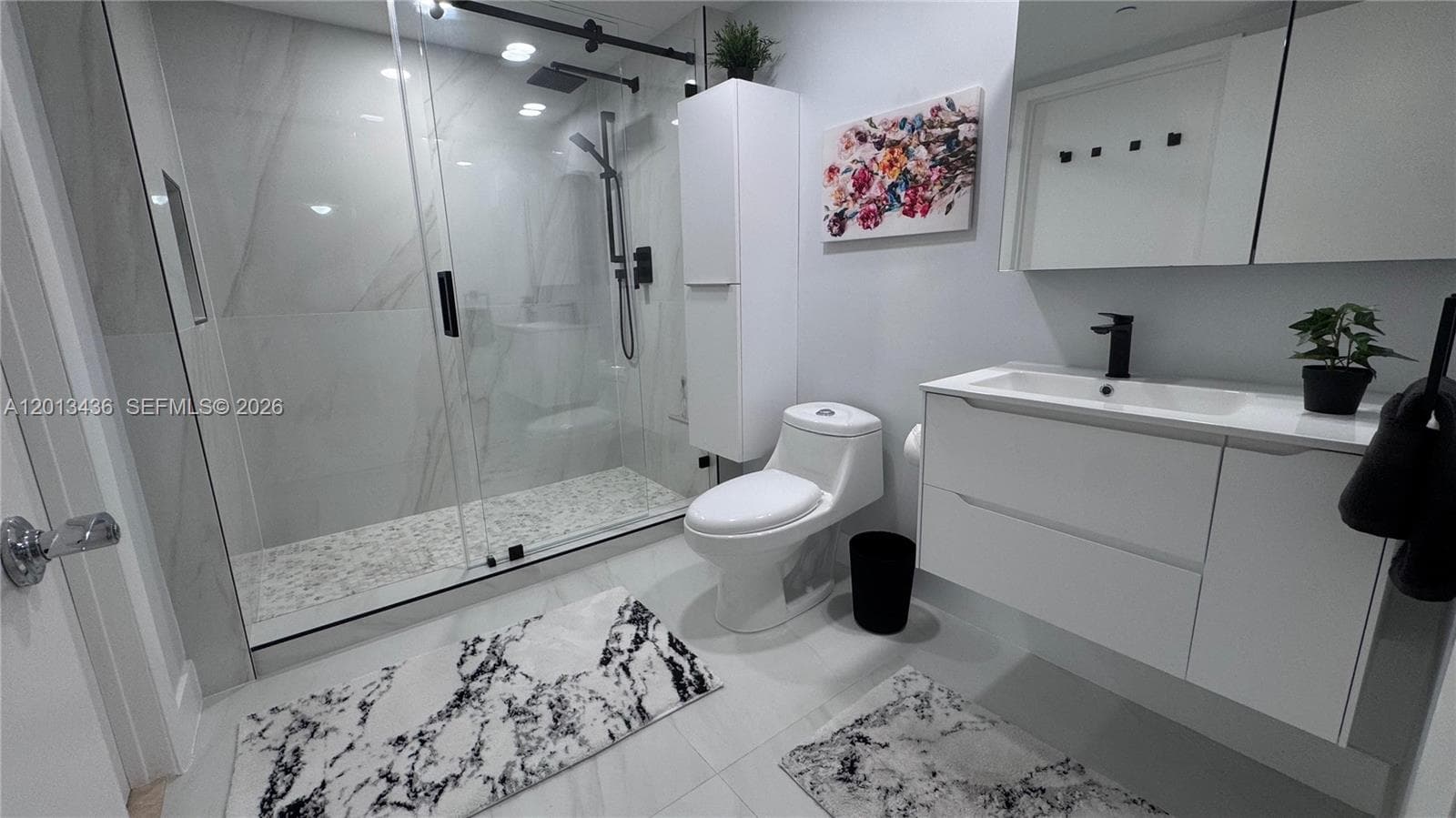 1830 Ocean Dr 2407 photo 23