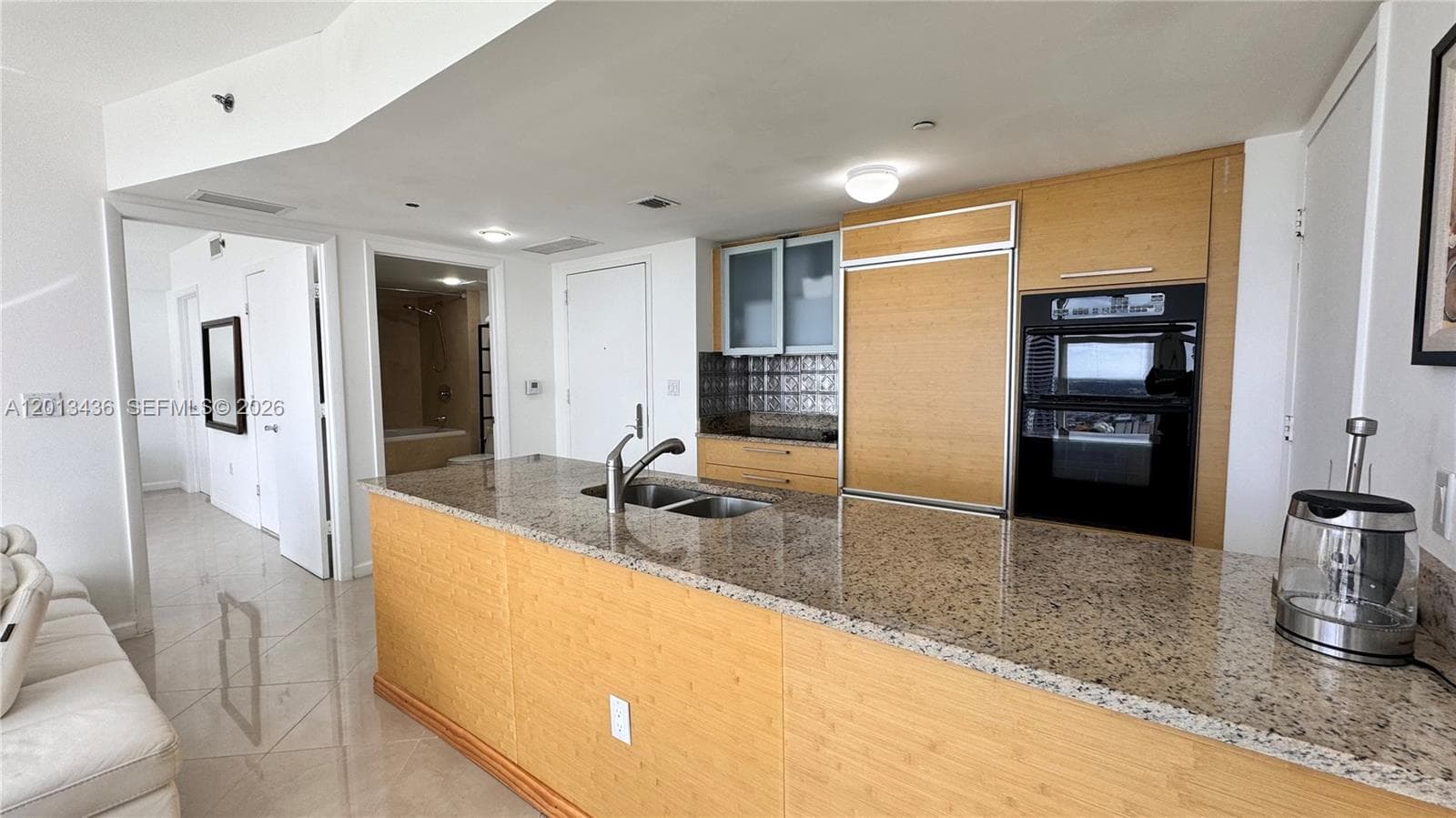 1830 Ocean Dr 2407 photo 7