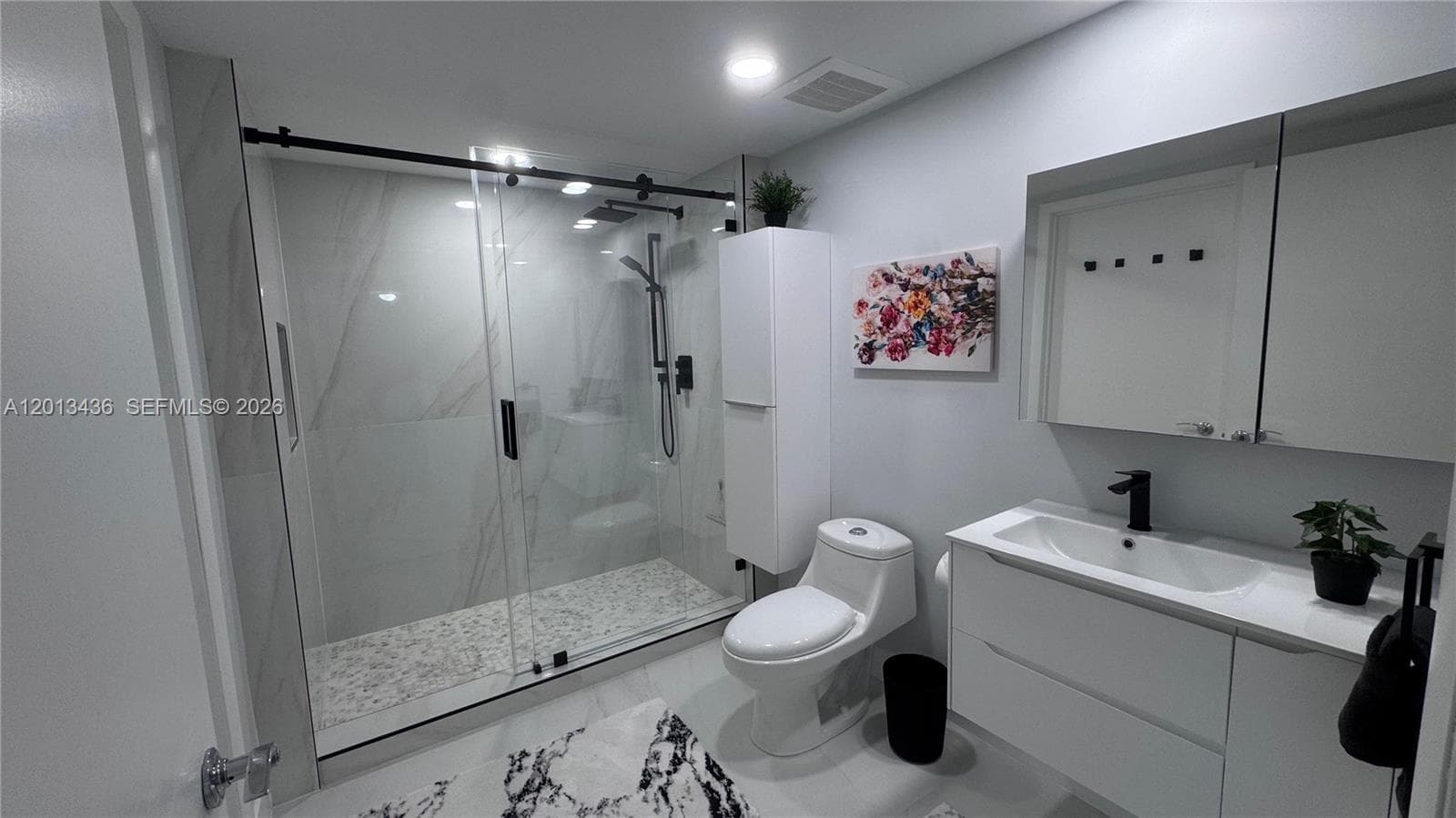 1830 Ocean Dr 2407 photo 24