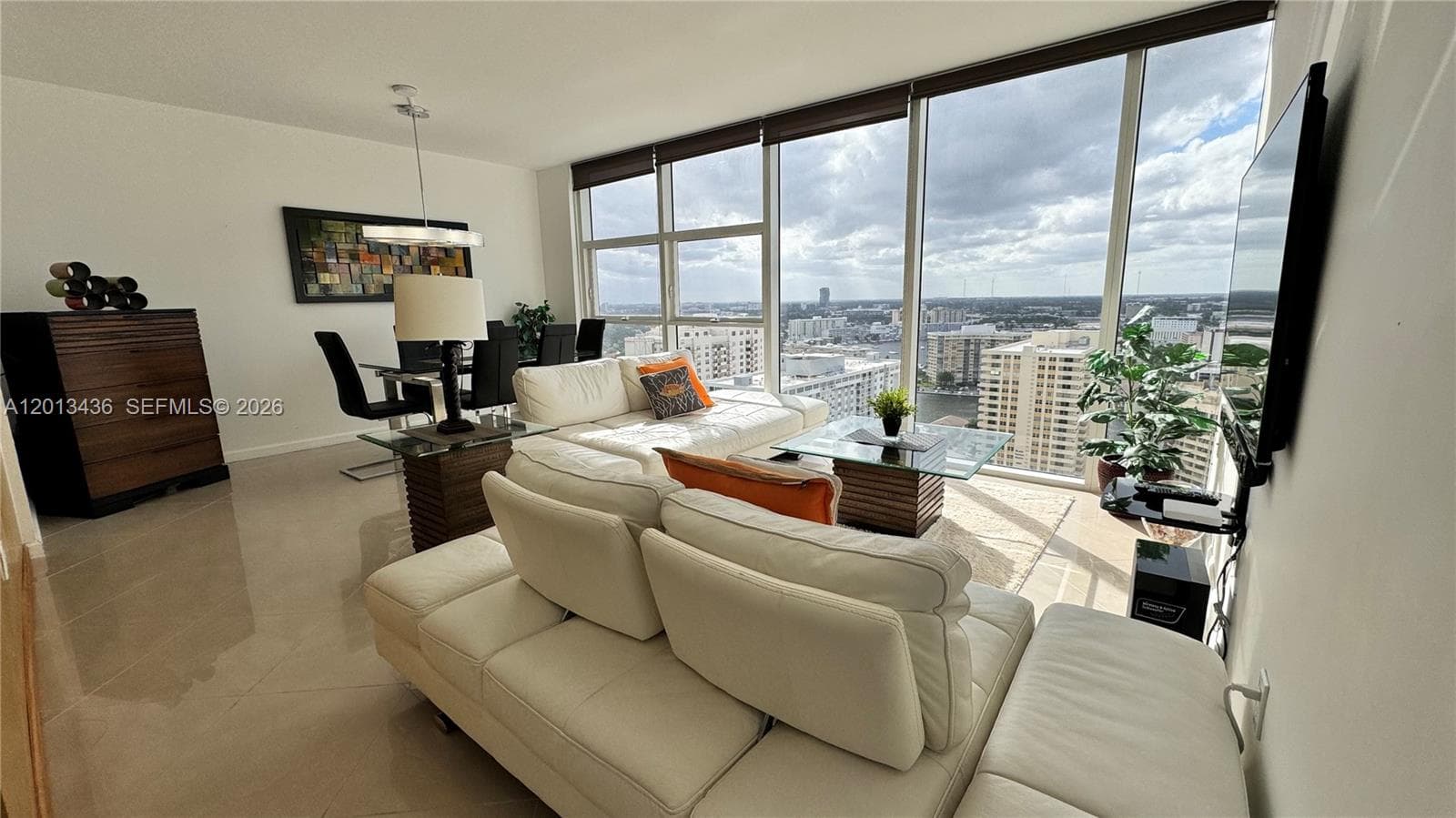 1830 Ocean Dr 2407 photo 11