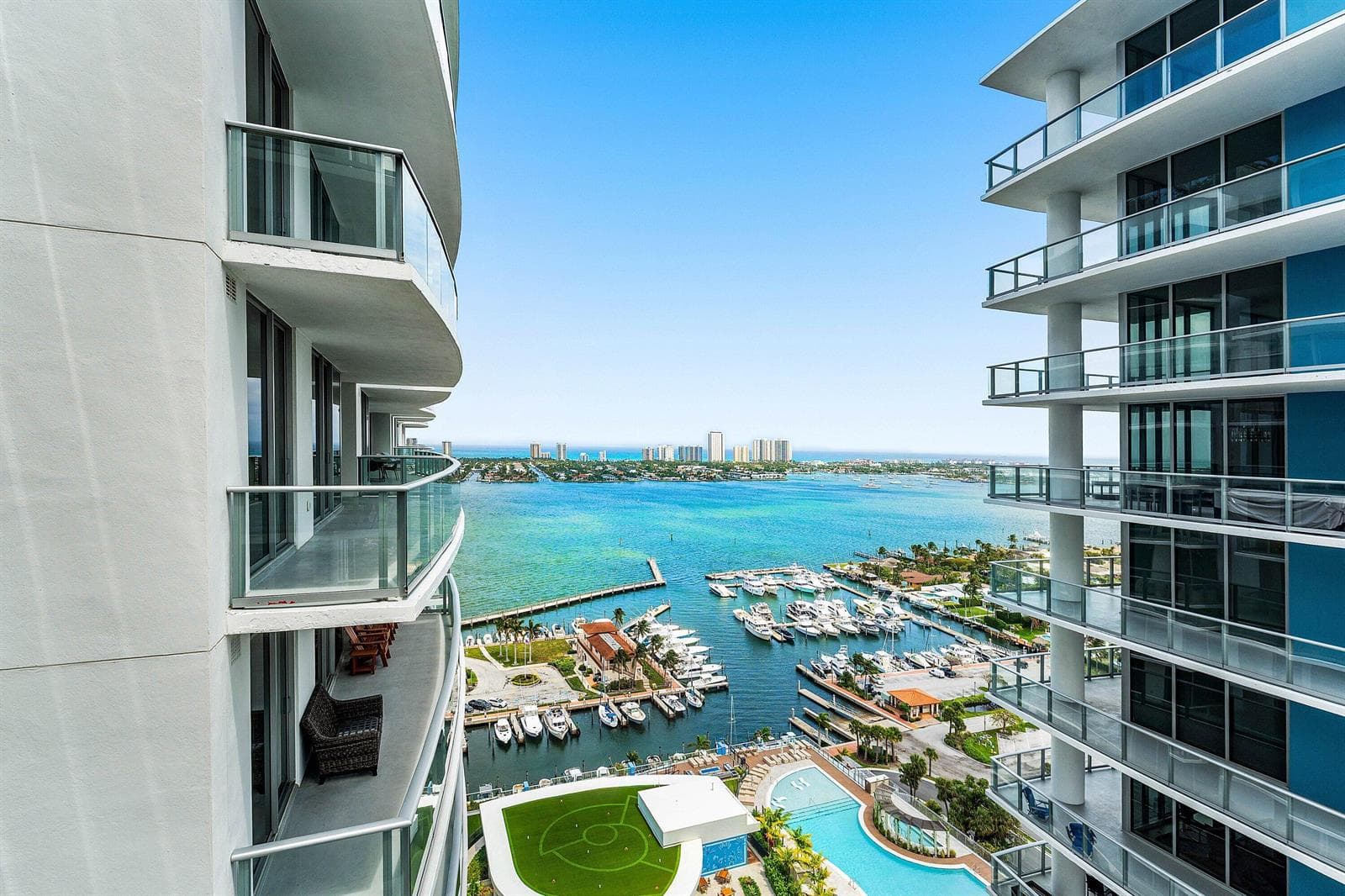 220 Lake Shore Drive 2123 photo 16