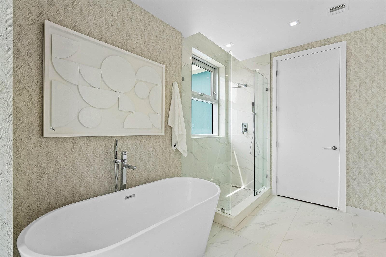220 Lake Shore Drive 2123 photo 20