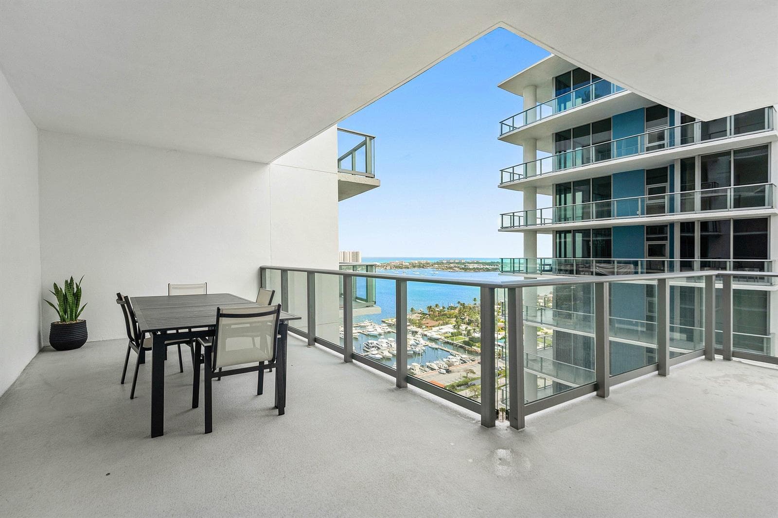 220 Lake Shore Drive 2123 photo 15