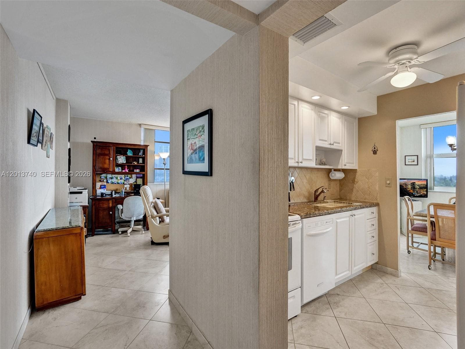 3113 S Ocean Dr 710 photo 22