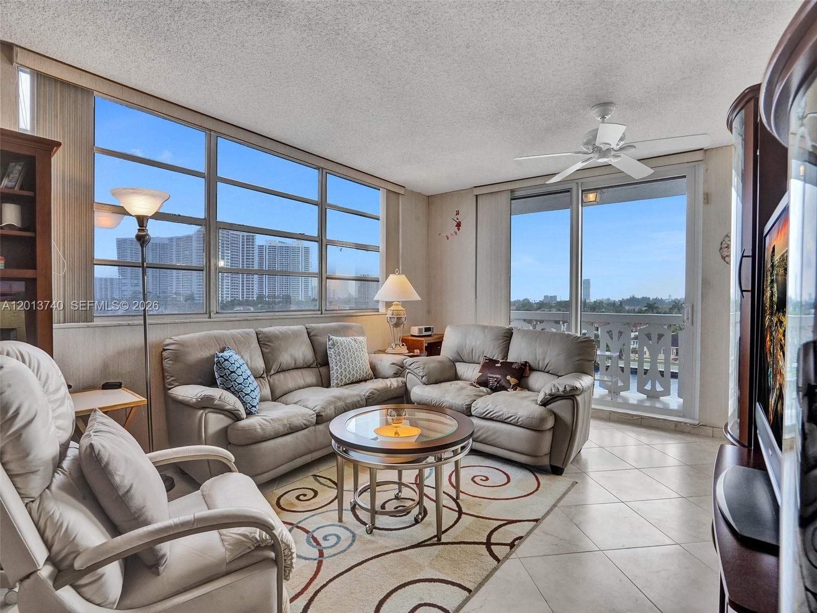 3113 S Ocean Dr 710 photo 3