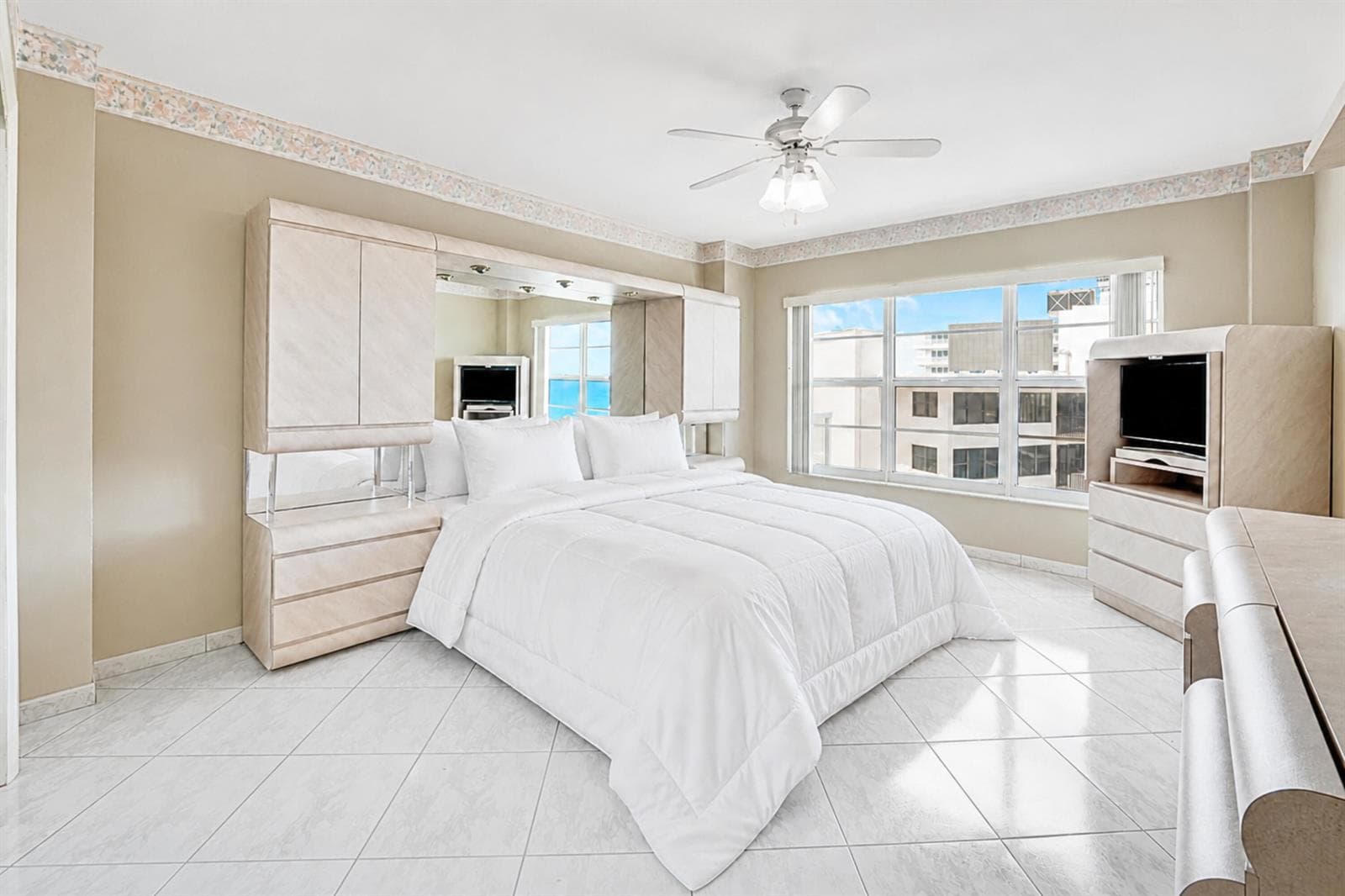 3750 Galt Ocean Drive 1710 photo 13