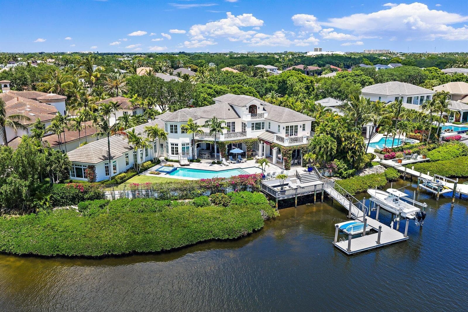 103 Quayside Drive photo 2