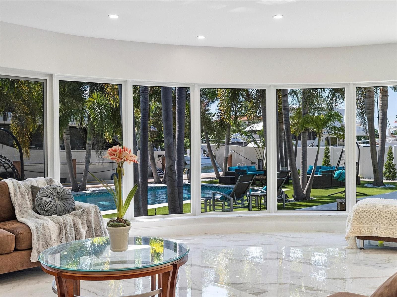207 Royal Palm Drive photo 13