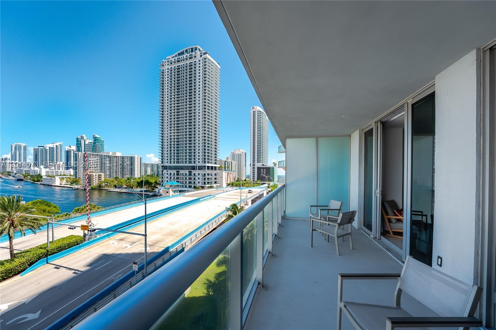 2602 E Hallandale Beach Blvd R806 photo 23