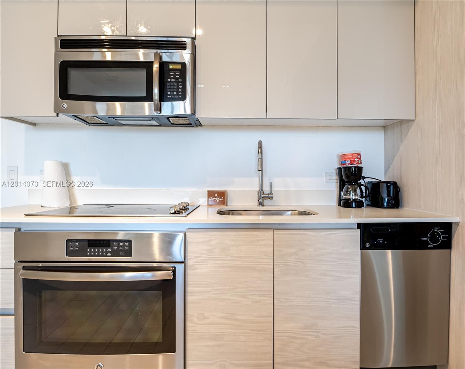 2602 E Hallandale Beach Blvd R806 photo 14