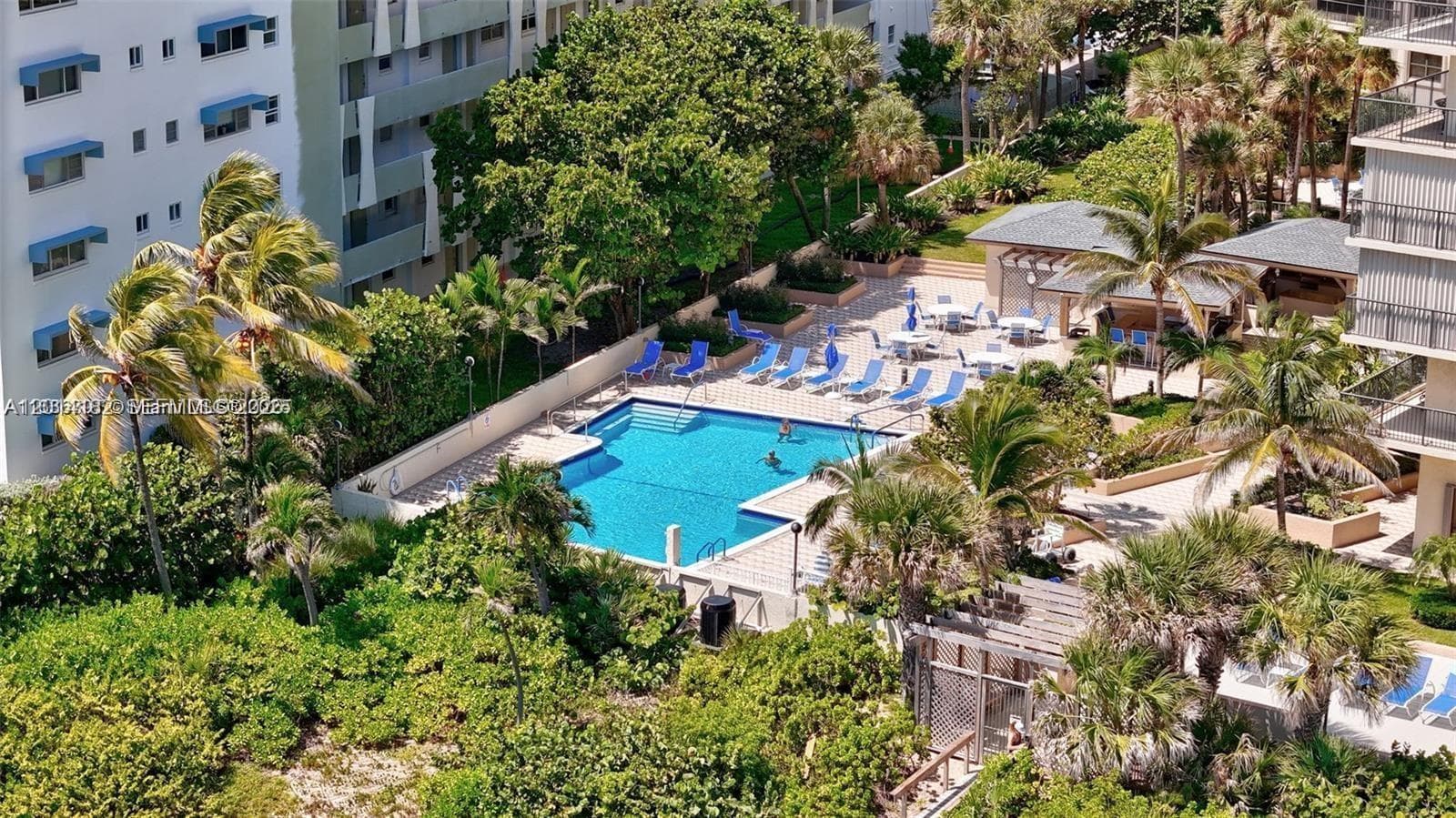 1800 Ocean Blvd 210 photo 2