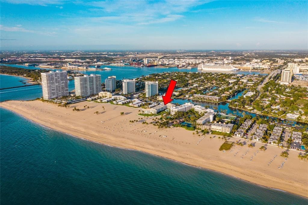 1750 S Ocean Lane 219 photo 4