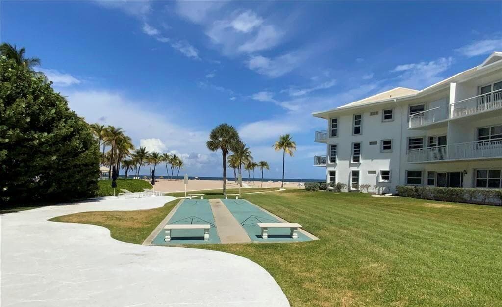 1750 S Ocean Lane 219 photo 21