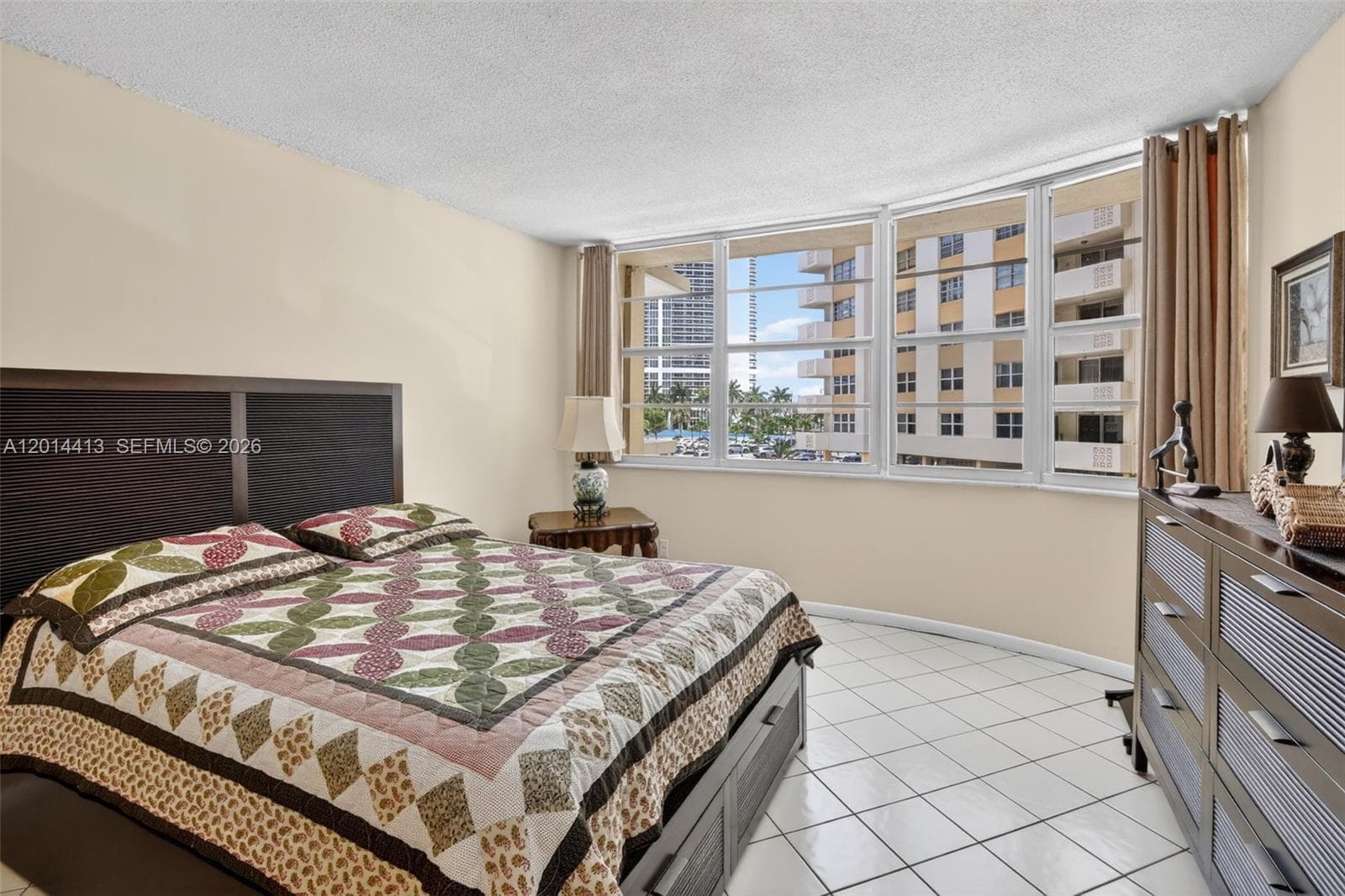 1817 S Ocean Dr 225 photo 4