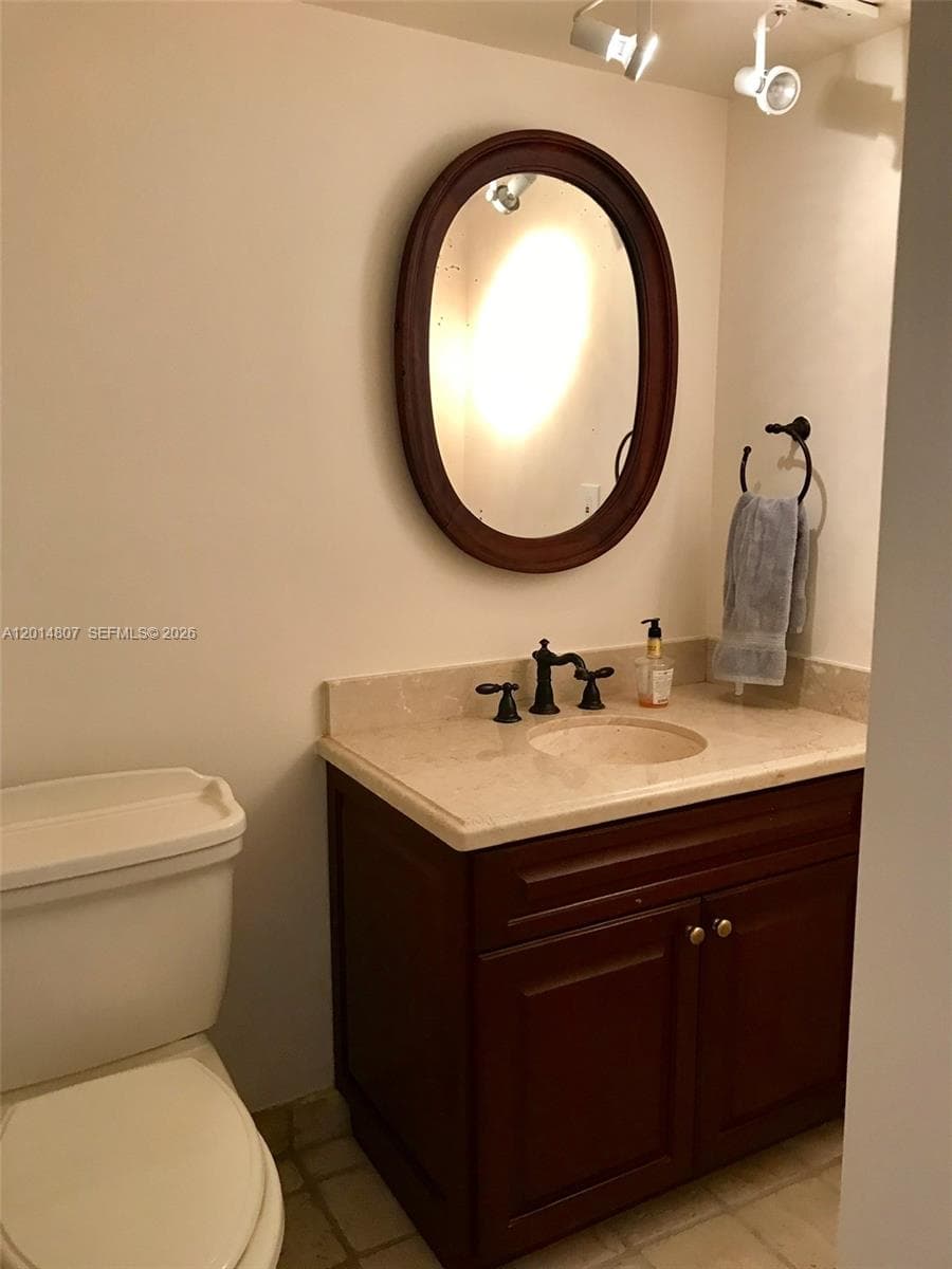2625 Collins Ave 605 photo 14